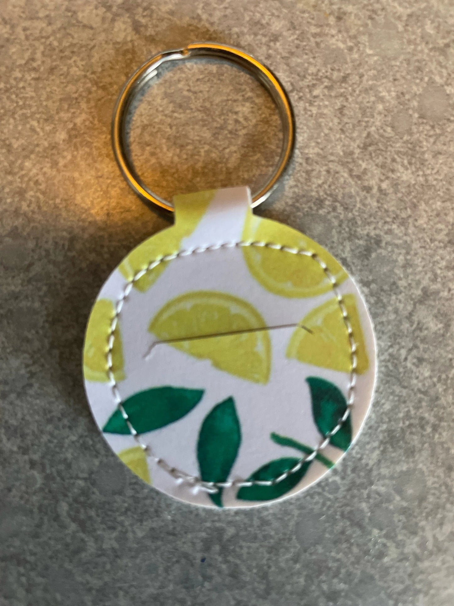 Quarter holder key ring