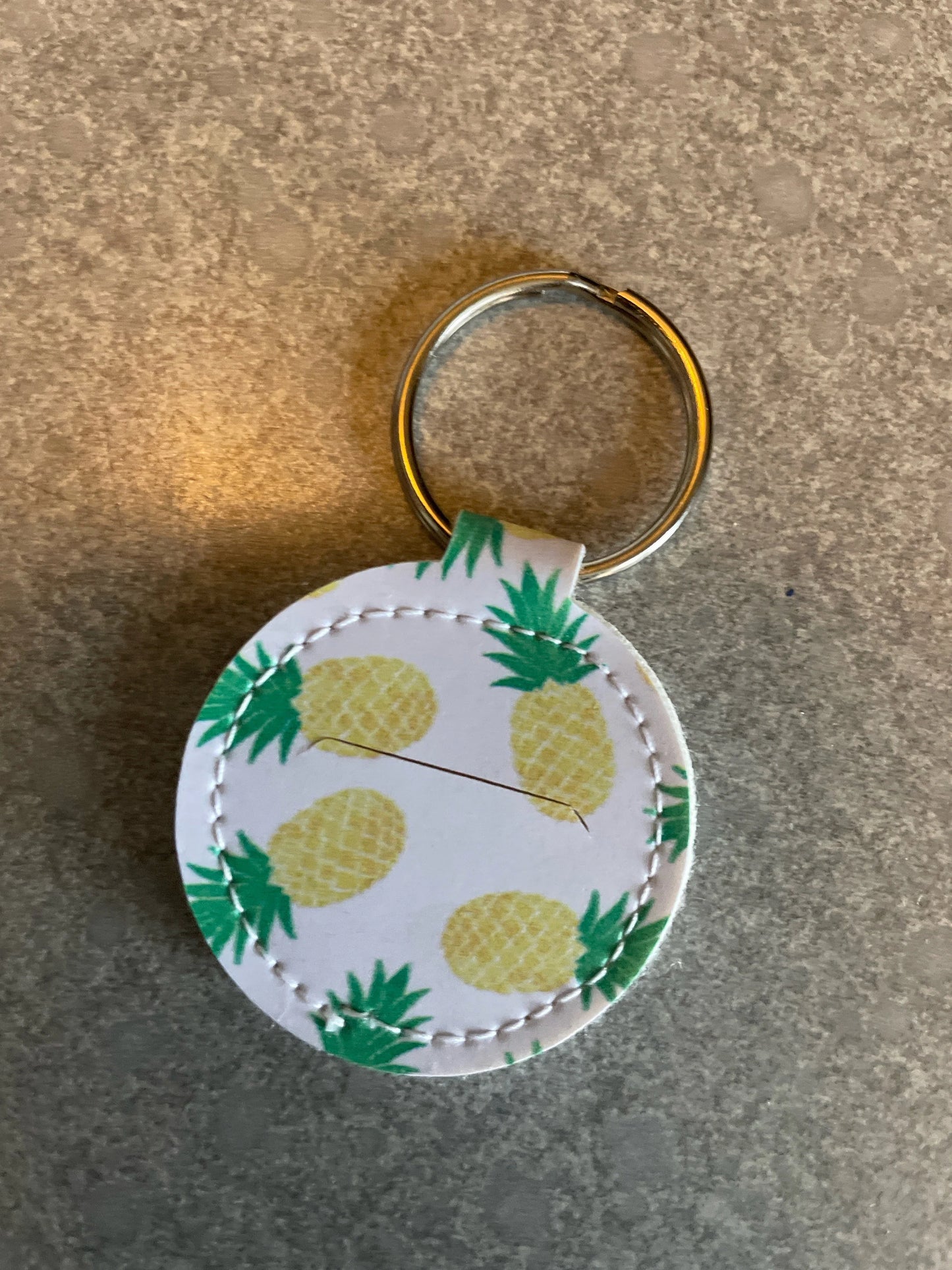 Quarter holder key ring